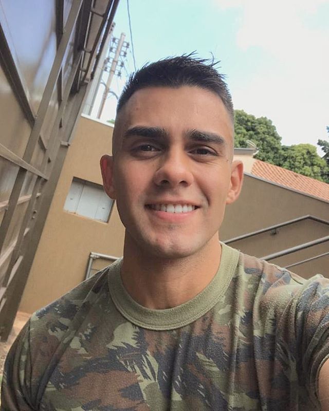 files/A_imagem_pode_conter__1_pessoa_selfie_e_close-up.jpg